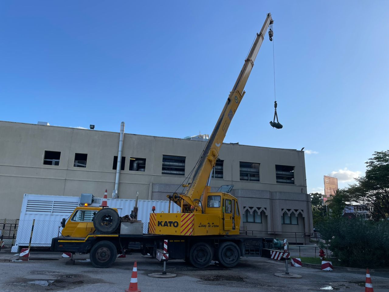 Building Material Lifting Operations